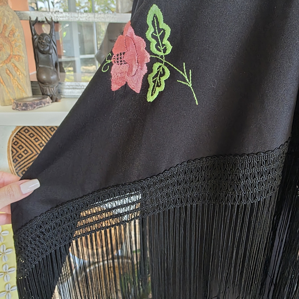 Vintage Boho Chic Fringe Black Floral Embroidered Wrap Triangle Scarf - Picture 13 of 13